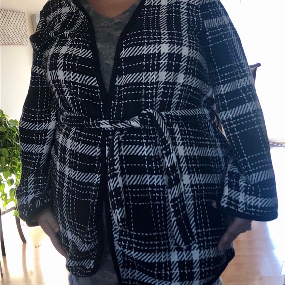 Plaid tie waist jacket (2x) - Picture 5 of 5